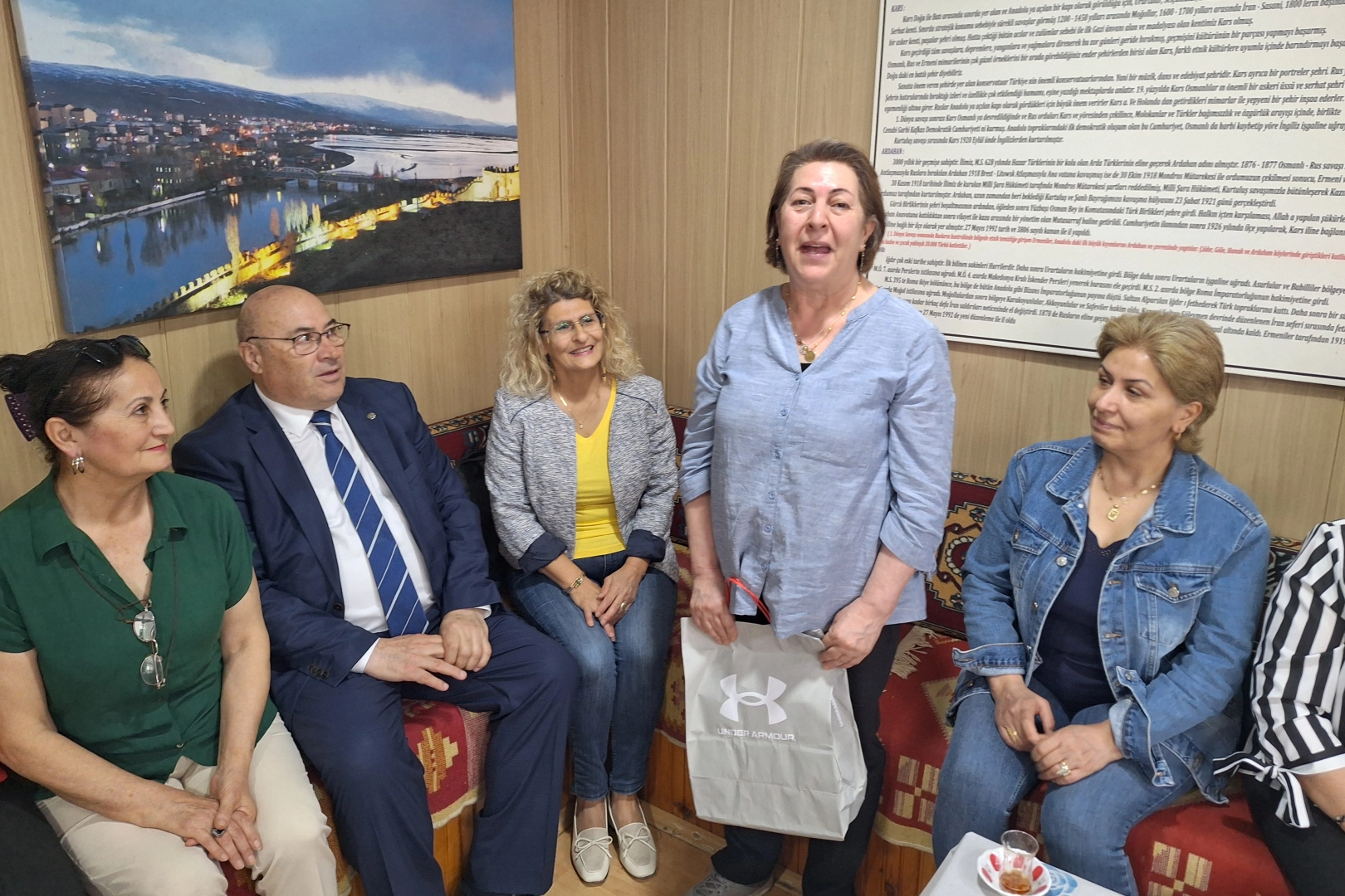 Gebze KAI Derneği'nden anlamlı Anneler Günü