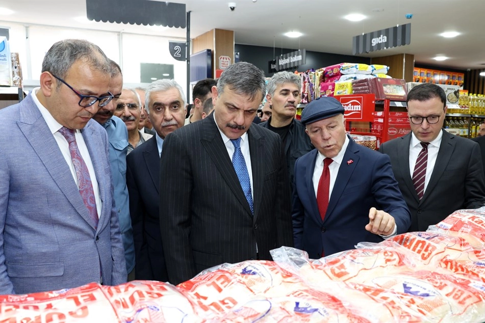 Erzurum Halk Pazarı 4'üncü şubesini açtı