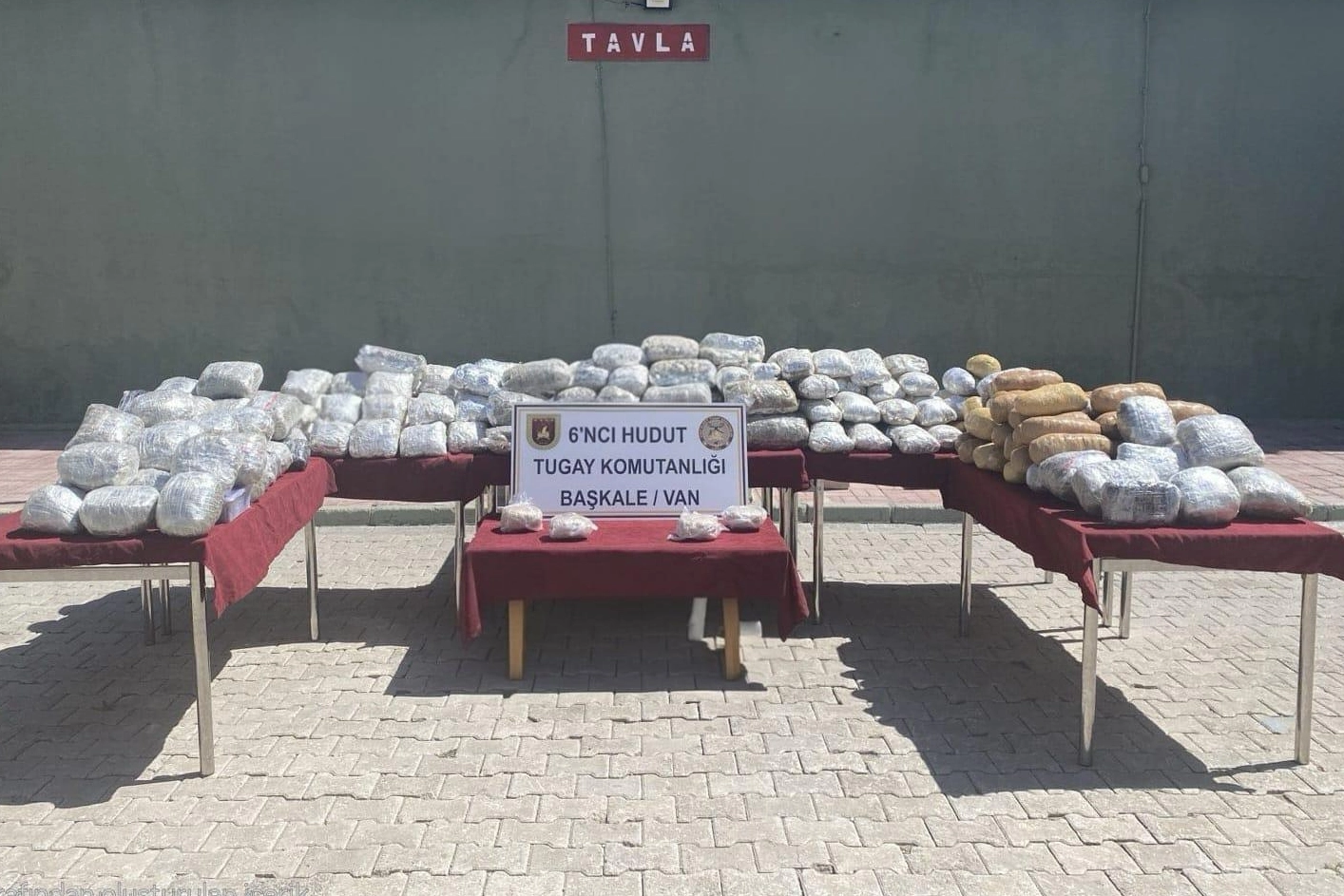 Van sınır hattında büyük operasyon! 165 kilogram uyuşturucu yakalandı